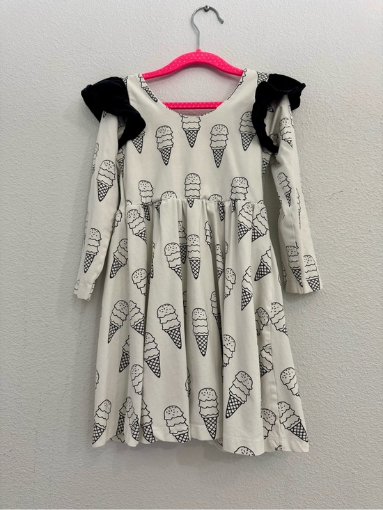 monica + andy Other - Long sleeve dress - Ice cream - organic cotton - Size 5